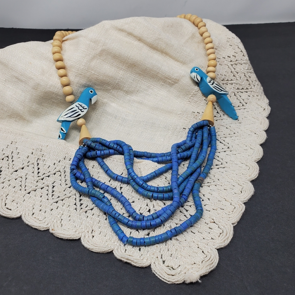 Vintage Wooden beaded Parrot statement Necklace Excellent condition